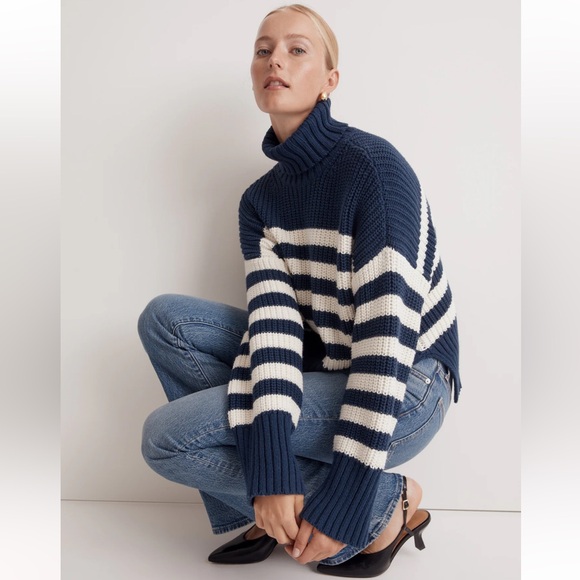 Madewell Wide Rib Turtleneck Sweater - Picture 2 of 6